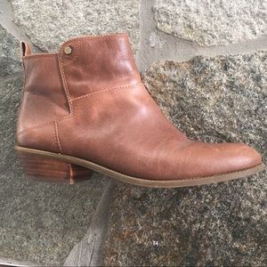 Franco Sarto size 8.5 brown booties